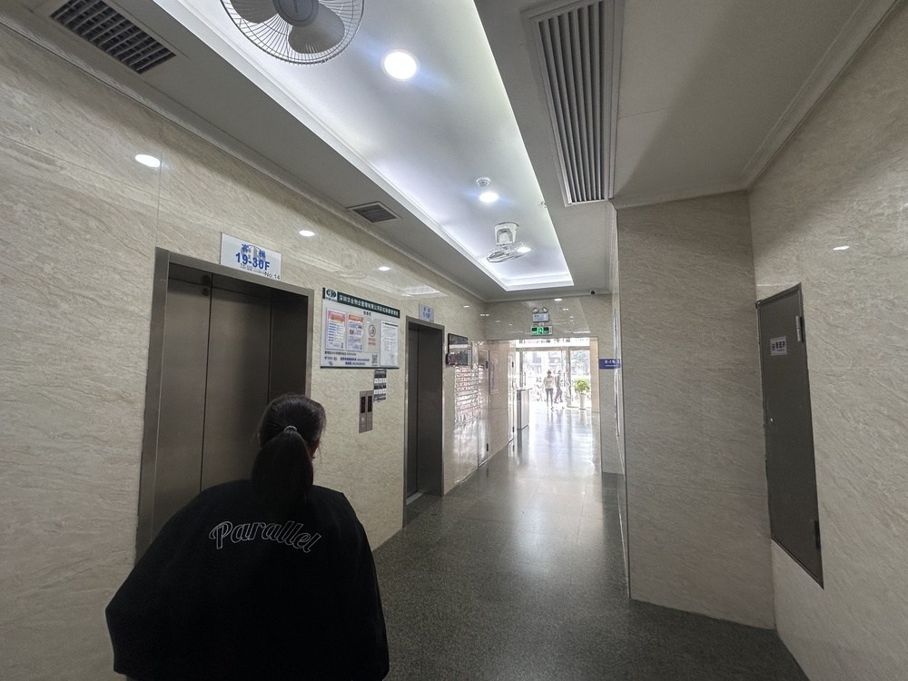 电梯厅1